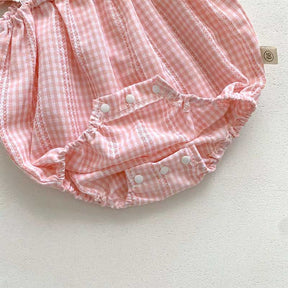 Macacão Bebê Bordado Gaia