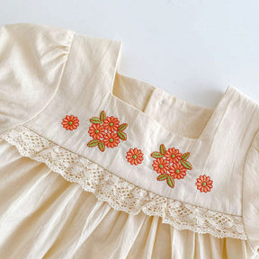 Conjunto Bordado Bebê Flor do Campo